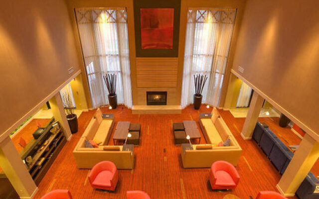 Courtyard Springfield Airport