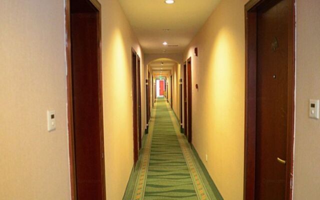 Greentree Inn Zhejiang Ningbo East Bus Station Express Hotel