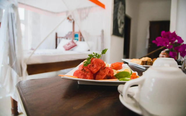Moonshine Uroa Boutique Hotel