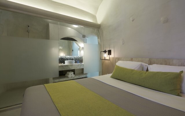 Rhenia's Suites