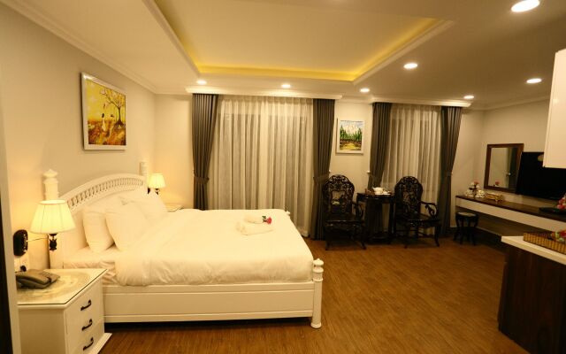 Diamond Queen Hotel