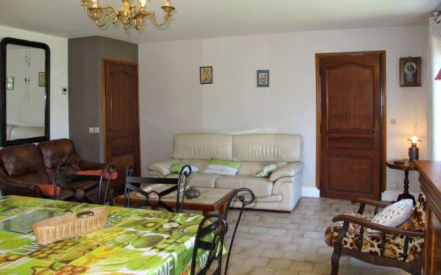 Holiday Home Le Saint Vigor (BAX400)