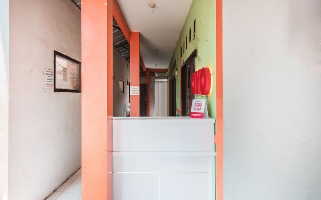 Amira Guest House by OYO Rooms