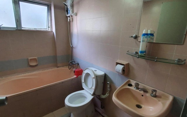 Selesa Hillhomes Golf Resort - T11GGB