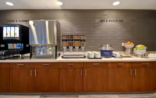 Home2 Suites by Hilton Las Vegas Convention Center