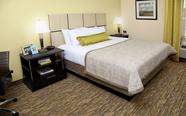 Sonesta Simply Suites Detroit Southfield