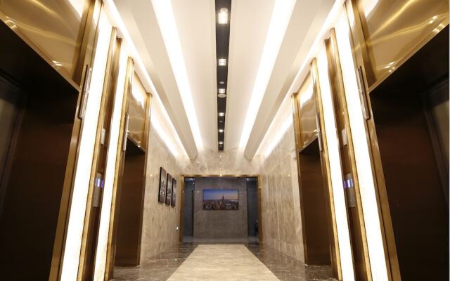 Manhatton Hotel Guangxi Univeristy