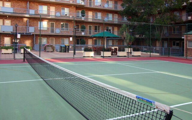 Adelaide Central Apartment - 3Br, 2Bath & Carpark