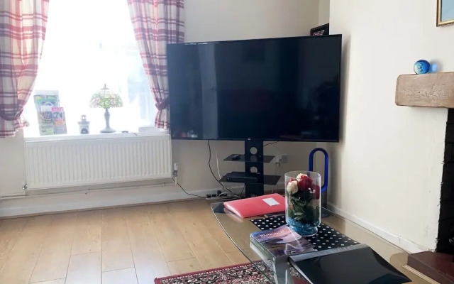 62 Danlan Road, Burry Port