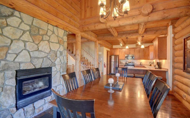 Chalet Nanook of the North