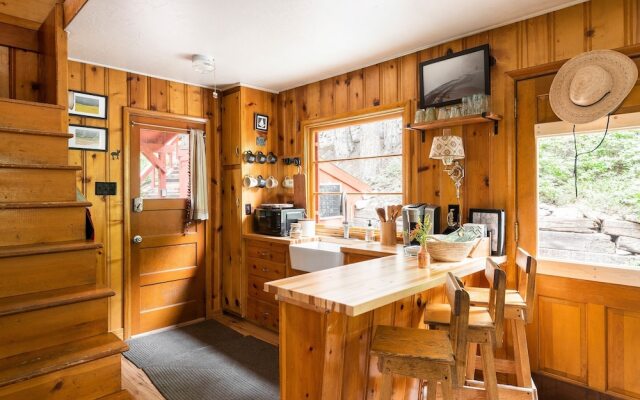 11373 Church - 1 Br Cabin