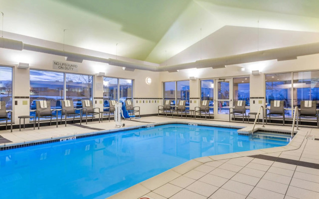 Fairfield Inn & Suites by Marriott Madison East