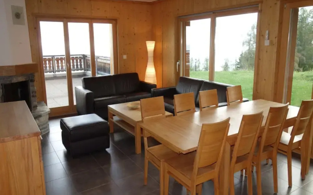 Apartment With Panoramic Views