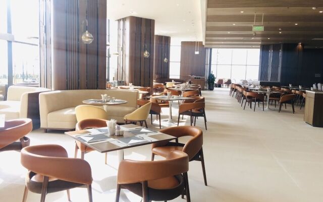 Muong Thanh Luxury Ha Long Centre Hotel