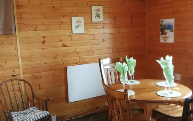 Knotty Pine Cottages