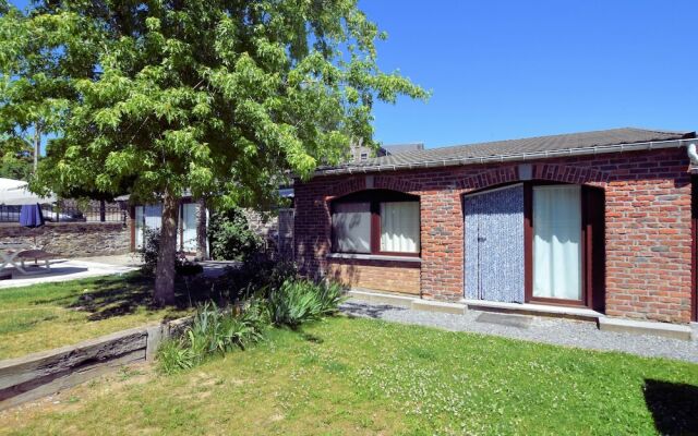 Cozy Holiday Home in Nisramont with Fenced Garden