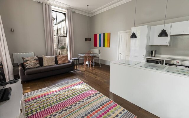 Stunning 1-bed flat near Bayswater, West London