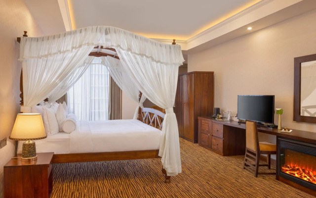 The Golden Ridge Hotel - Image 2