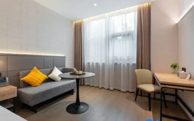 Homeinn Plus Hotel (Quanzhou Quanshang Global Plaza)