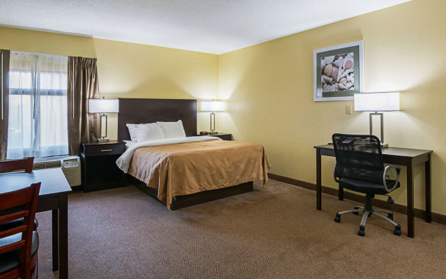 Quality Inn & Suites Greensburg I-74