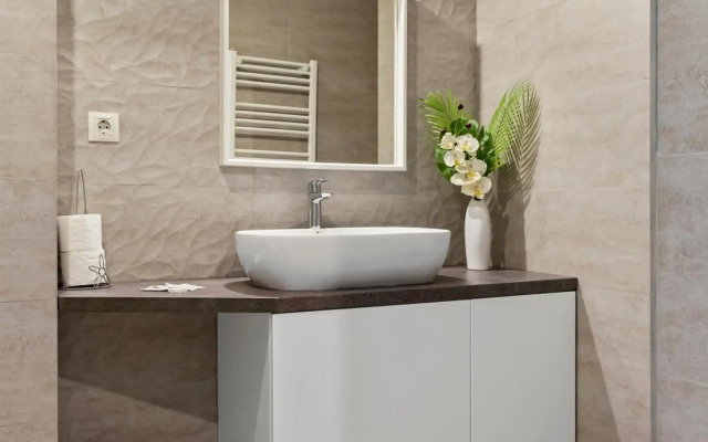 AQUARIUS: Upscale Flat in the Heart of Bucharest!