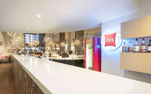 ibis Melbourne Hotel and Apartments