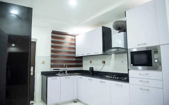 Furnished 3 Bedrooms Apartment With Wifi