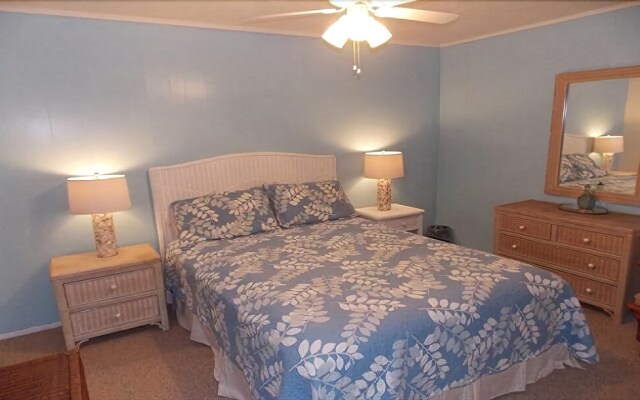 Mustang Isle  2 Bedroom Condo by RedAwning