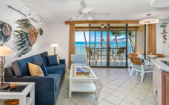 Kihei Beach #504 1 Bedroom Condo by RedAwning