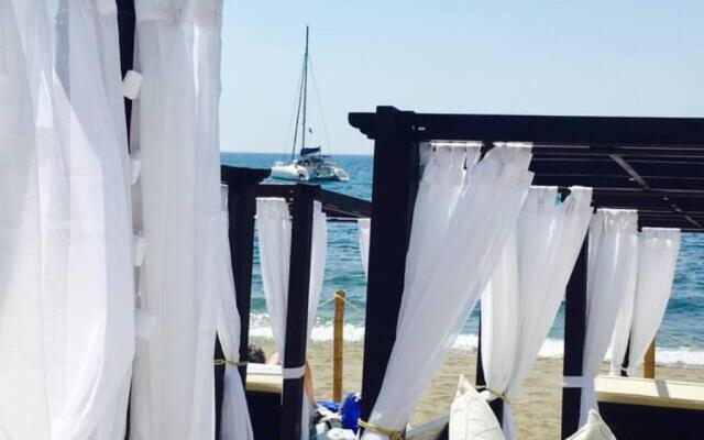 1st line on the beach! Center! /Rooftop pool