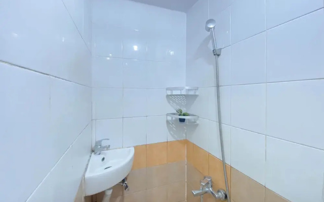 Good And Homey 2Br At Green Pramuka City Apartment