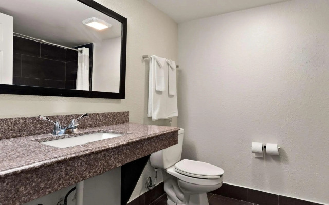Quality Inn Memphis Northeast near I-40