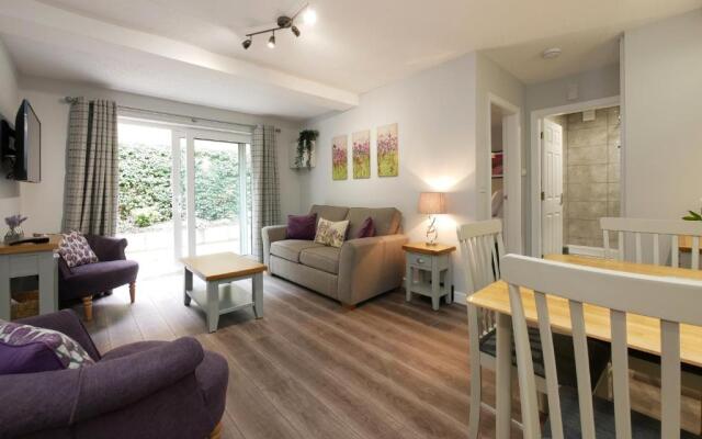 Crewe Short Lets 4 Victoria Court, Crewe