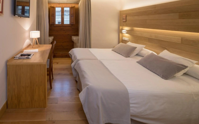 Hotel Real Colegiata San Isidoro