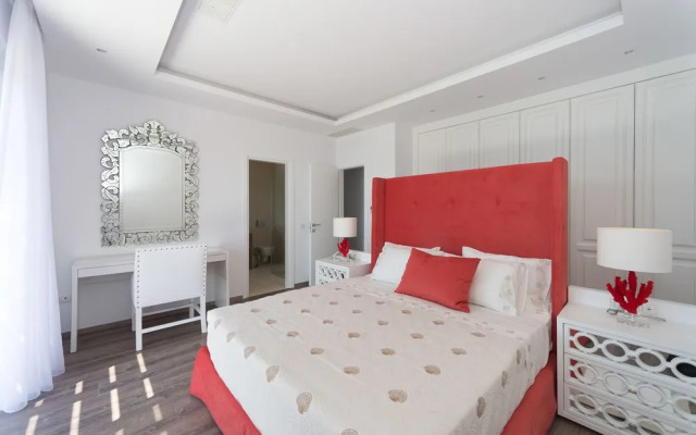 Plaka Sea Front Residence