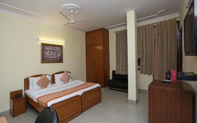 OYO 542 Kalkaji Residency Bnb
