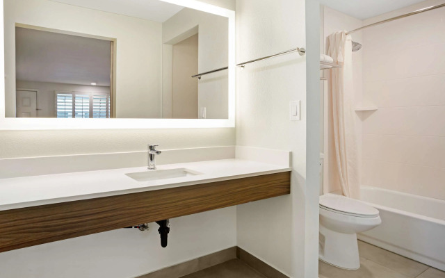 Best Western Shadow Inn