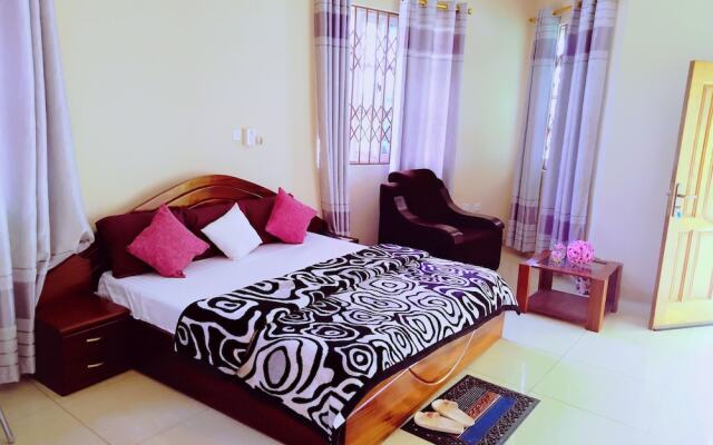 Room-renajoe Ejisu-kubease