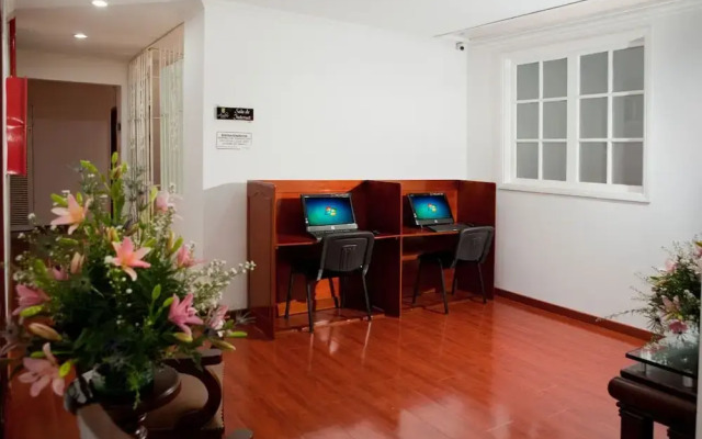 Ambar Hotel