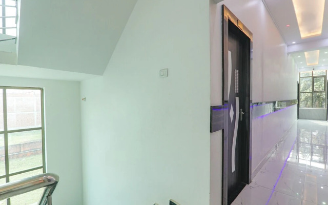 FabHotel Lumbini International