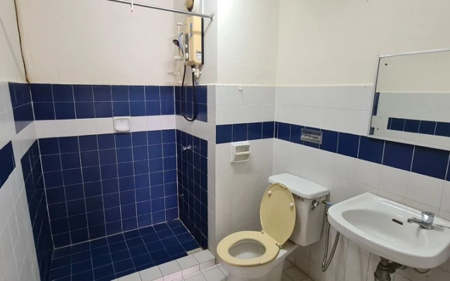 Oyo Home 90365 Rohaya Ram @ Marina View Villas