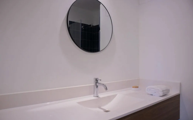 w Charming 2BR w Balcony in Miraflores