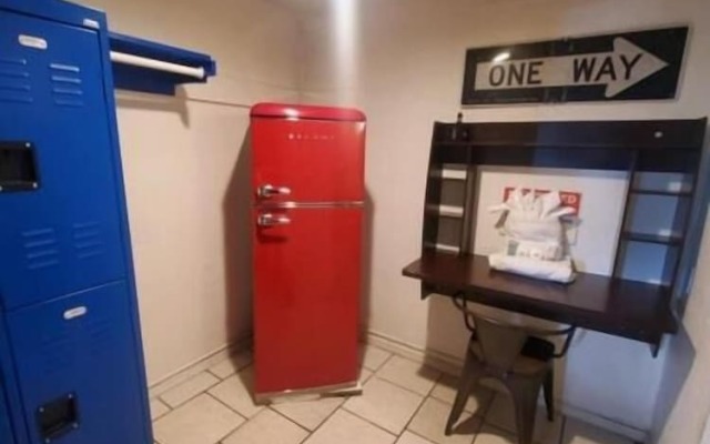 Desert Hills Motel