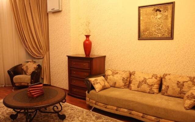 Central Apartment on Aleutskaya 19