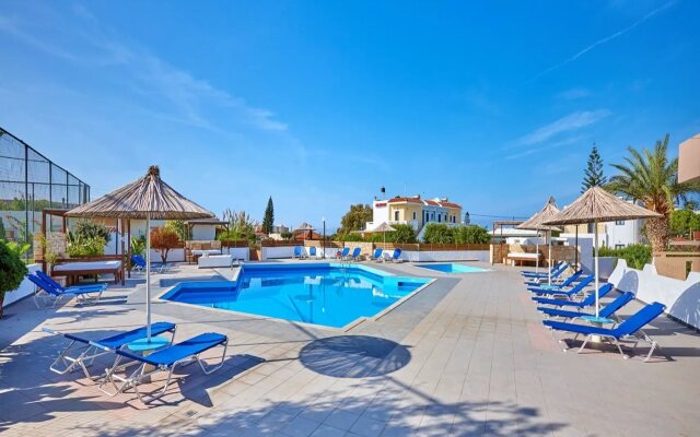 Noble Hotel Suites - Adults Only