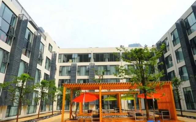 May Maple Forest House Hotel