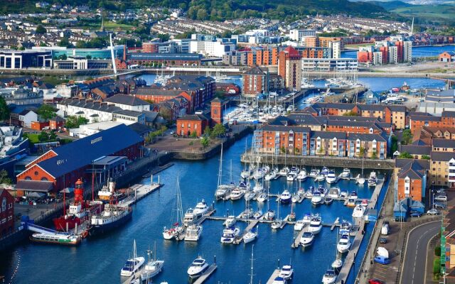 Meridian Quay Apartments