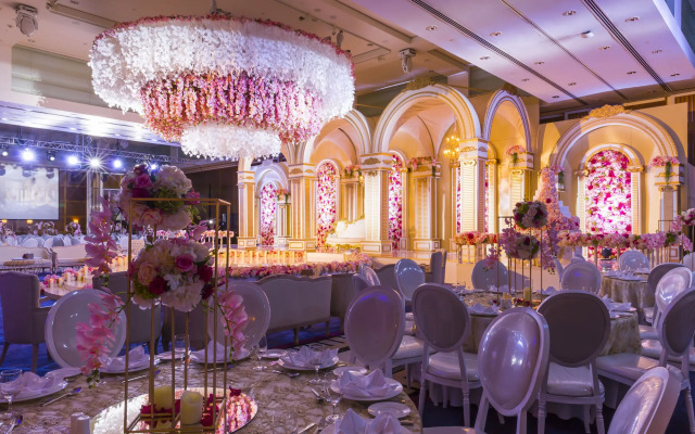 Jumeirah Emirates Towers Dubai