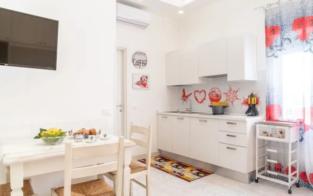 Red Rose Apartment