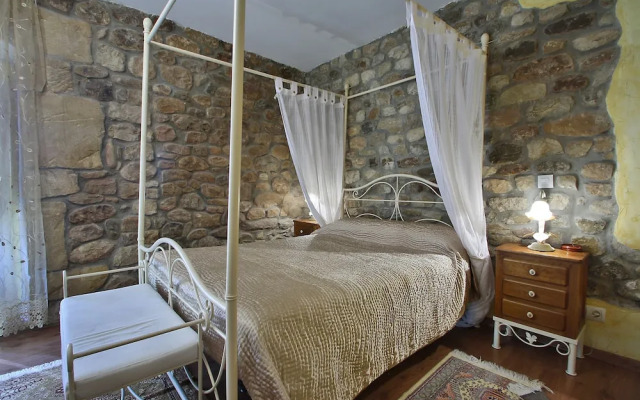 Posada Medieval el Manjon